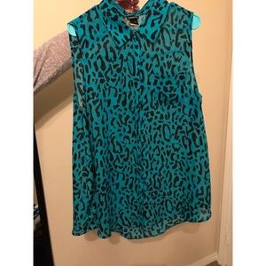 Torrid teal cheetah print blouse sleeveless